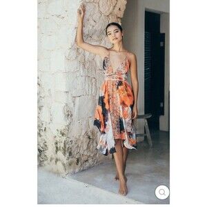 SUKISO WOMEN'S AURA V-NECK BOHO DRESS IN FIRE FLORAL Size Large